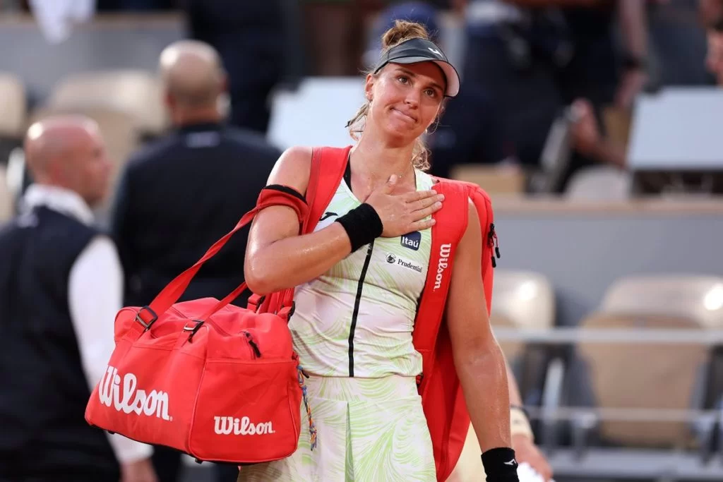 Swiatek é tricampeã de Roland Garros, e Bia Haddad garante top 10