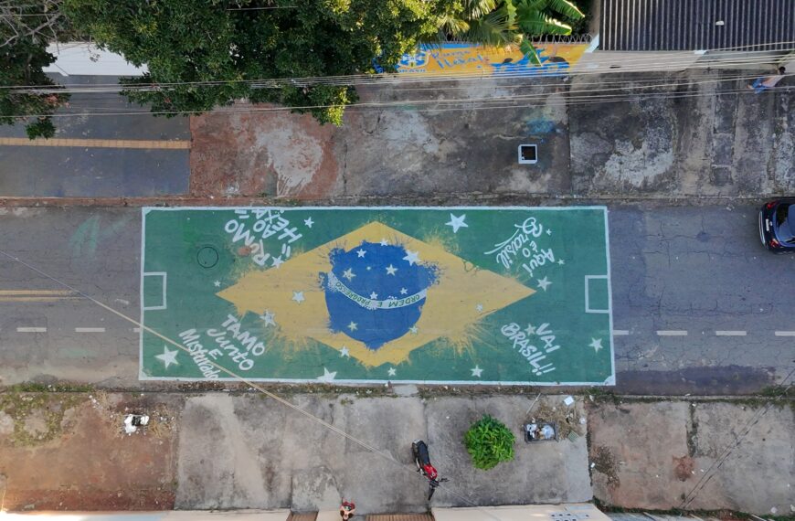 A volta das ruas pintadas: tradição da Copa ganha força em bairros goianos