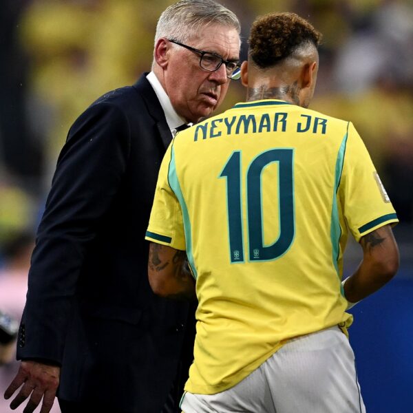 Neymar em campo, Vini Jr marca 2 e Brasil goleia a Escócia